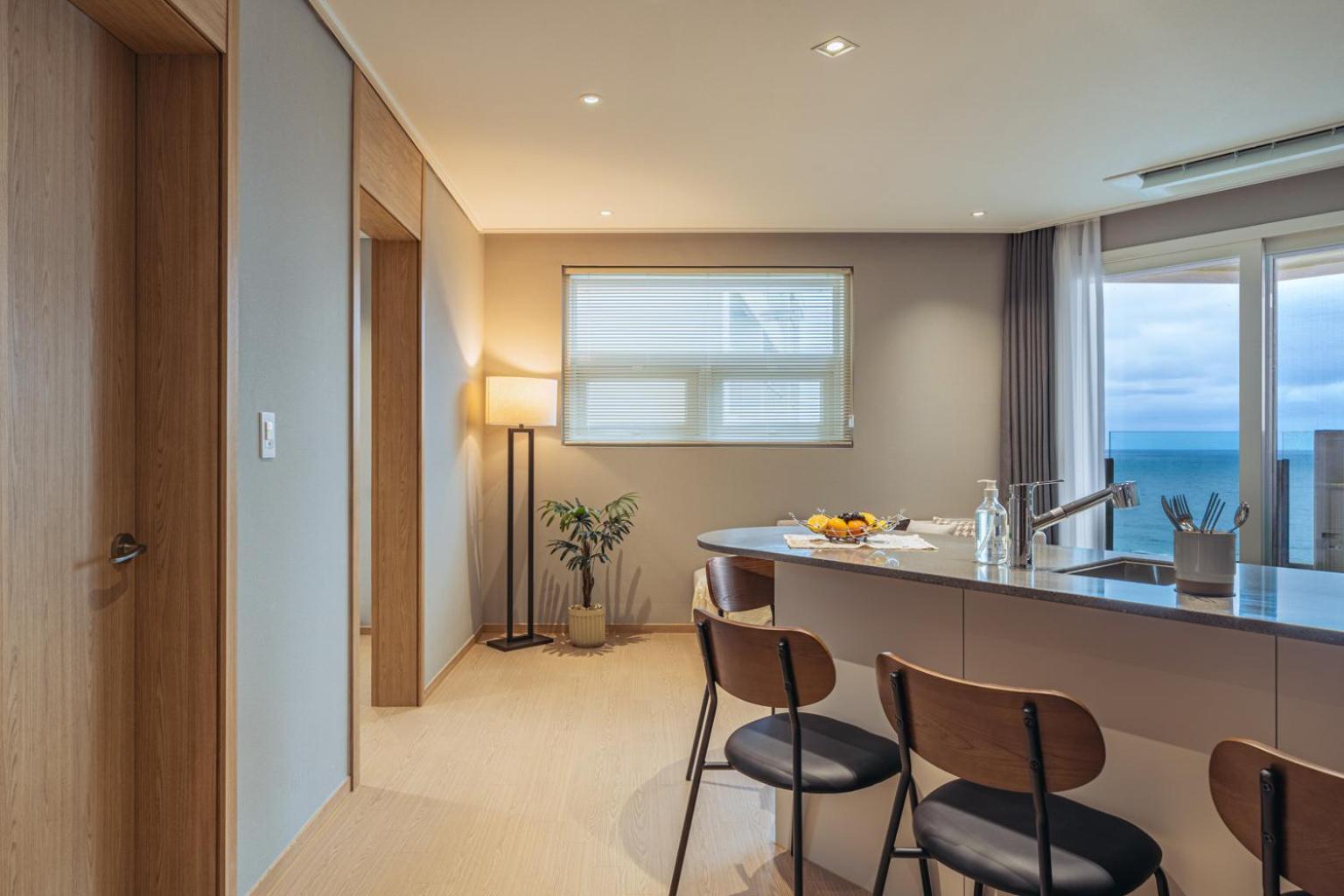 Le Collective Sokcho Beach Apartment Bagian luar foto