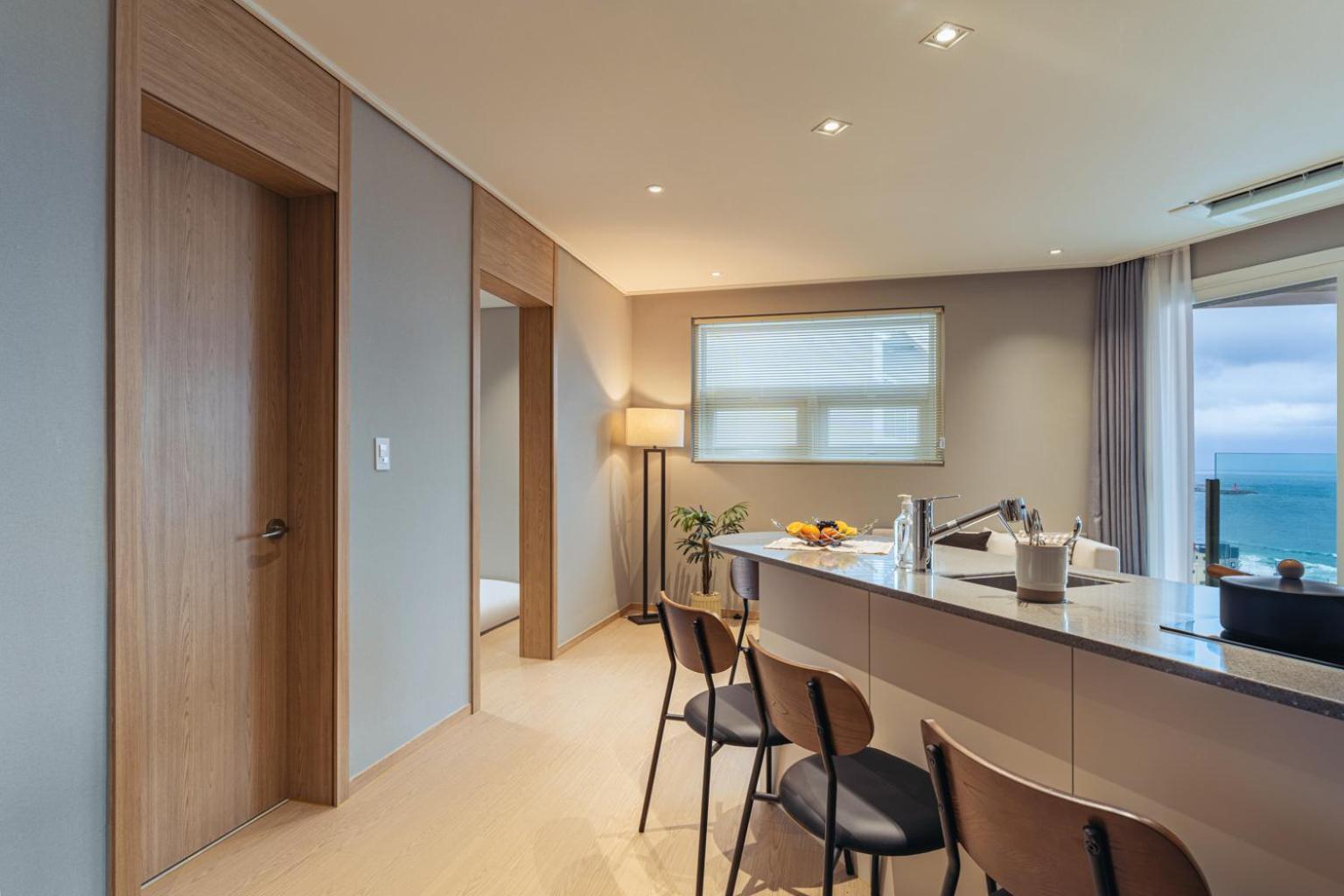 Le Collective Sokcho Beach Apartment Bagian luar foto