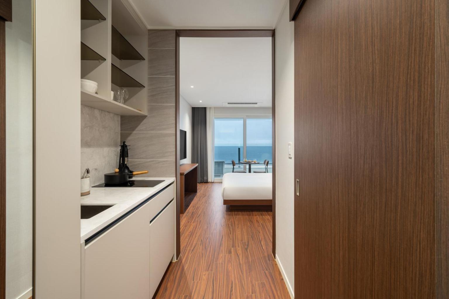 Le Collective Sokcho Beach Apartment Bagian luar foto