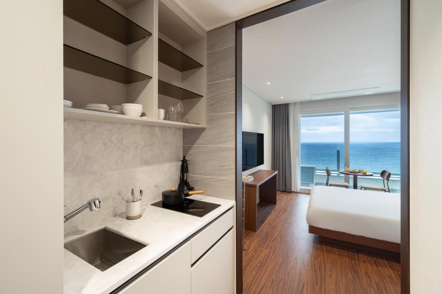 Le Collective Sokcho Beach Apartment Bagian luar foto