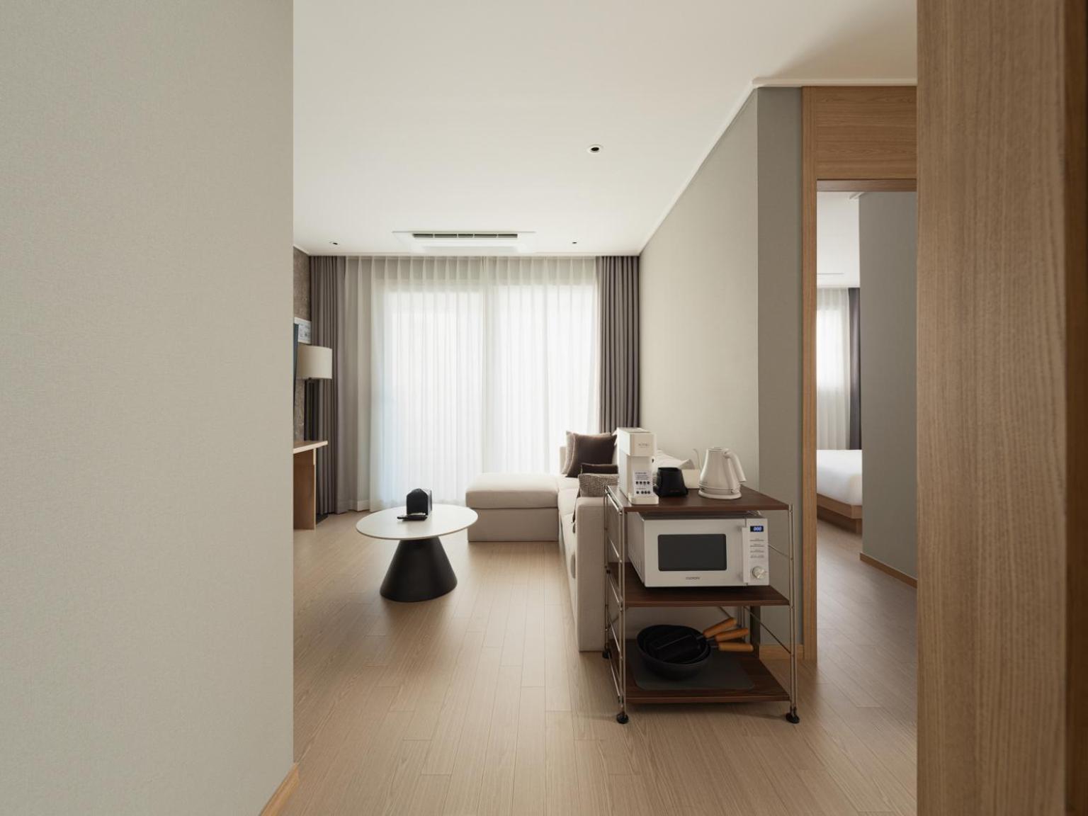 Le Collective Sokcho Beach Apartment Bagian luar foto